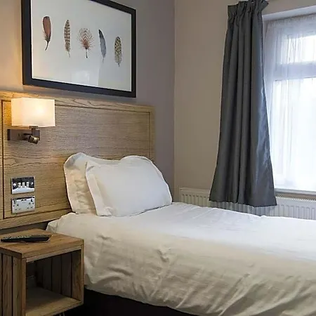 Owl, Hambleton By Marston's 4* Selby