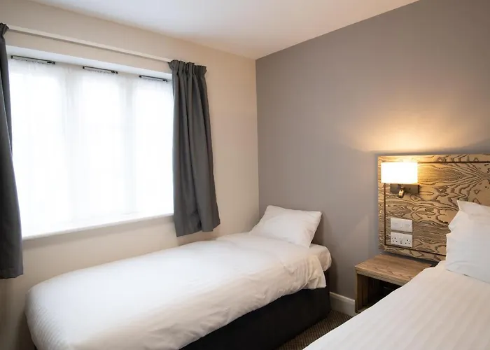 Owl, Hambleton By Marston's Hotel Selby