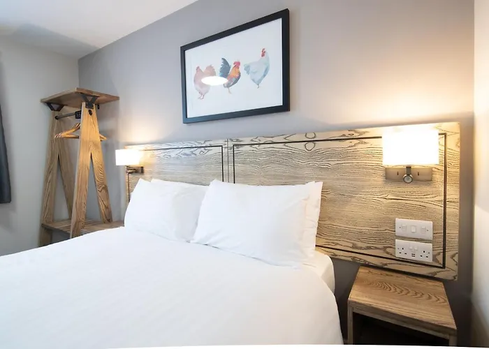 Owl, Hambleton By Marston's 4* Selby