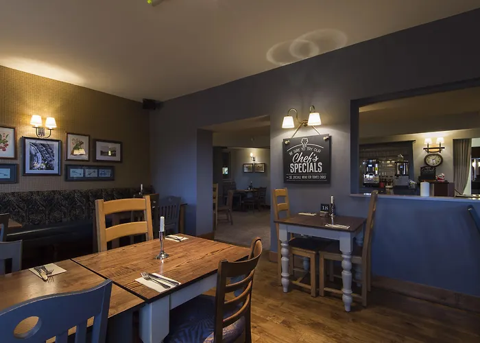 Owl, Hambleton By Marston's Selby