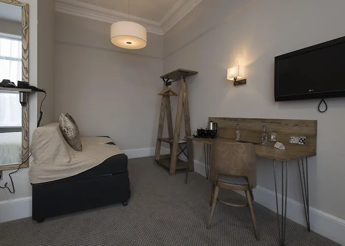 Owl, Hambleton By Marston's 4*