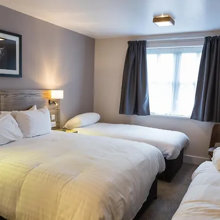 Owl, Hambleton By Marston's 塞尔比